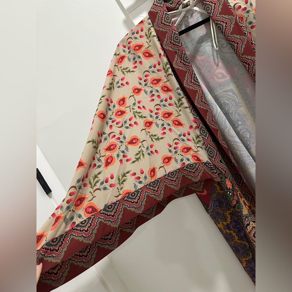 Umgee Paisley Kimono with Red and Green Accents - Picture 3 of 5